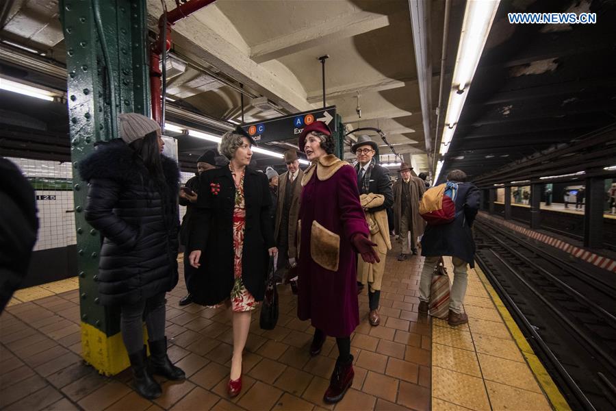 U.S.-NEW YORK-SUBWAY-HOLIDAY NOSTALGIA RIDE