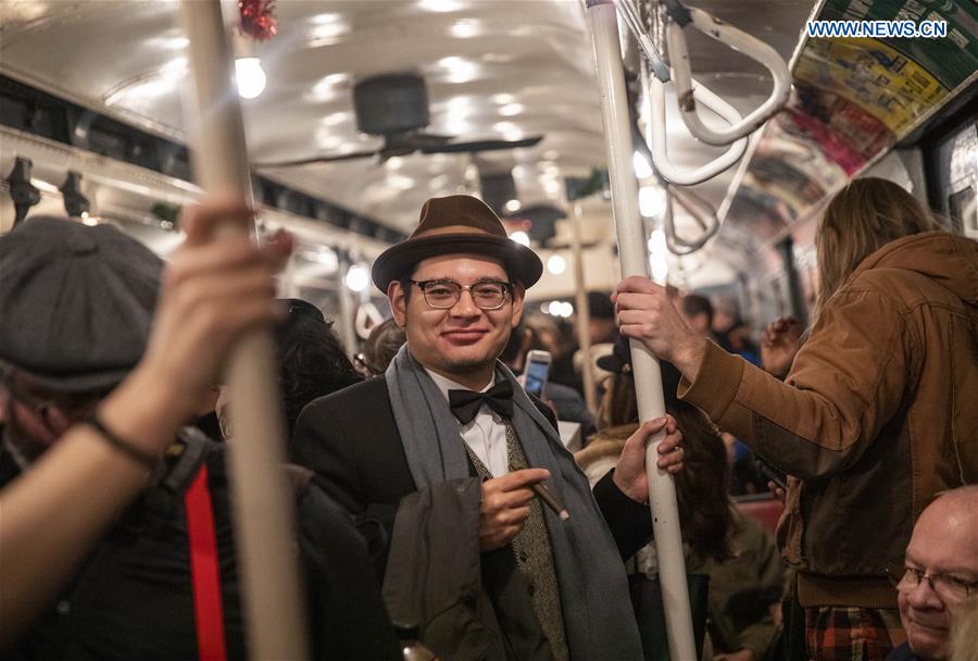 U.S.-NEW YORK-SUBWAY-HOLIDAY NOSTALGIA RIDE