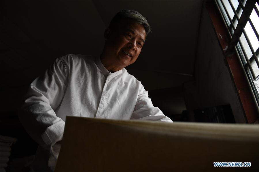 (MASTEROFCRAFTS)CHINA-ANHUI-JINGXIAN-XUAN PAPER-INHERITOR (CN)