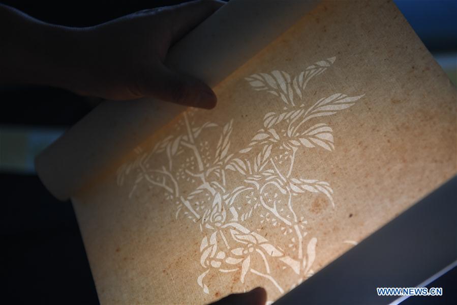 (MASTEROFCRAFTS)CHINA-ANHUI-JINGXIAN-XUAN PAPER-INHERITOR (CN)