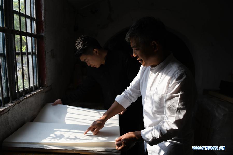 (MASTEROFCRAFTS)CHINA-ANHUI-JINGXIAN-XUAN PAPER-INHERITOR (CN)