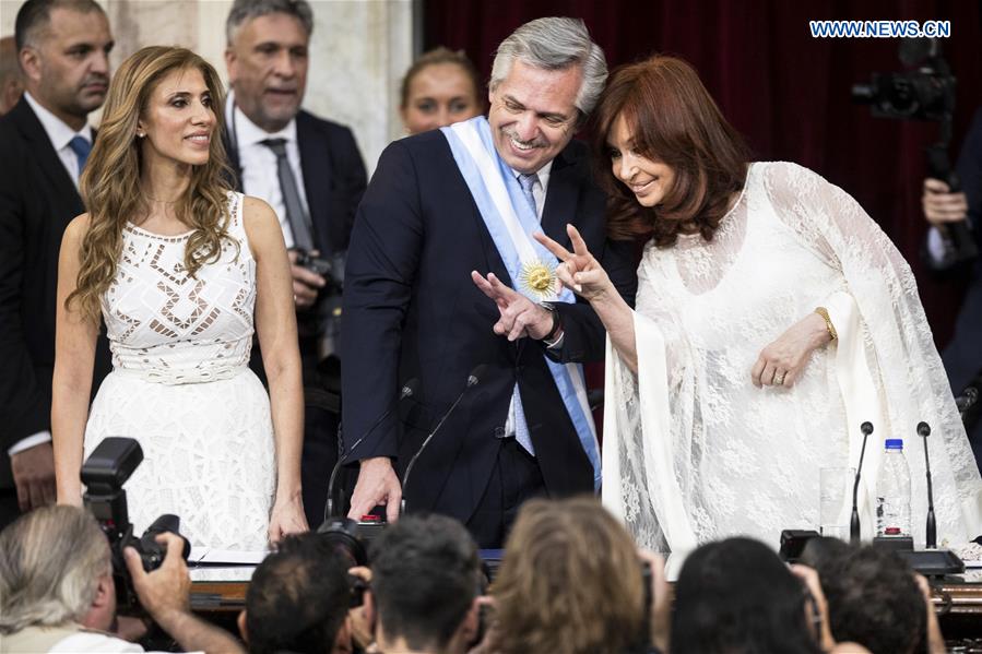 XINHUA PHOTOS OF THE DAY