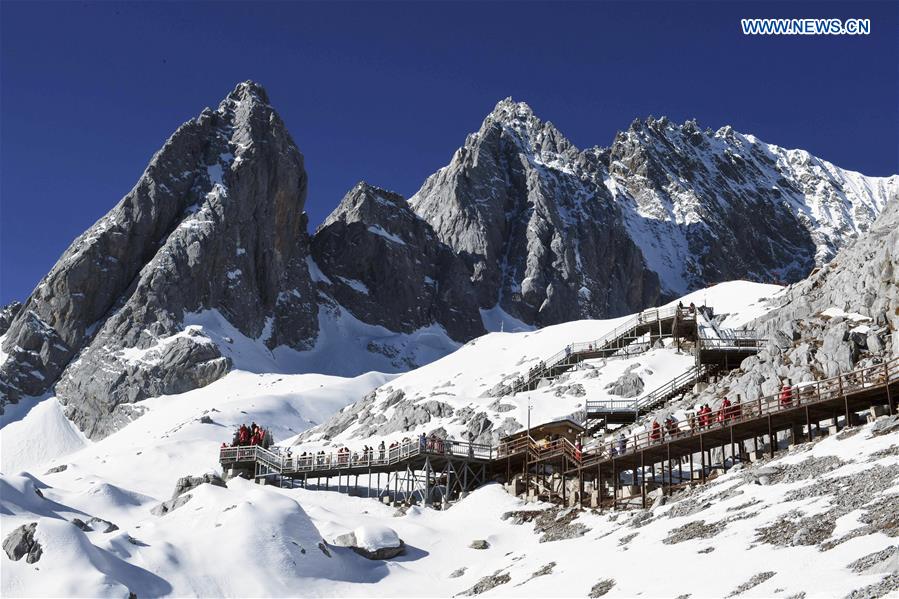 XINHUA PHOTOS OF THE DAY