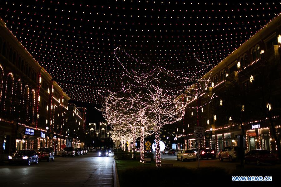 U.S.-TEXAS-DALLAS-CHRISTMAS LIGHT SHOW
