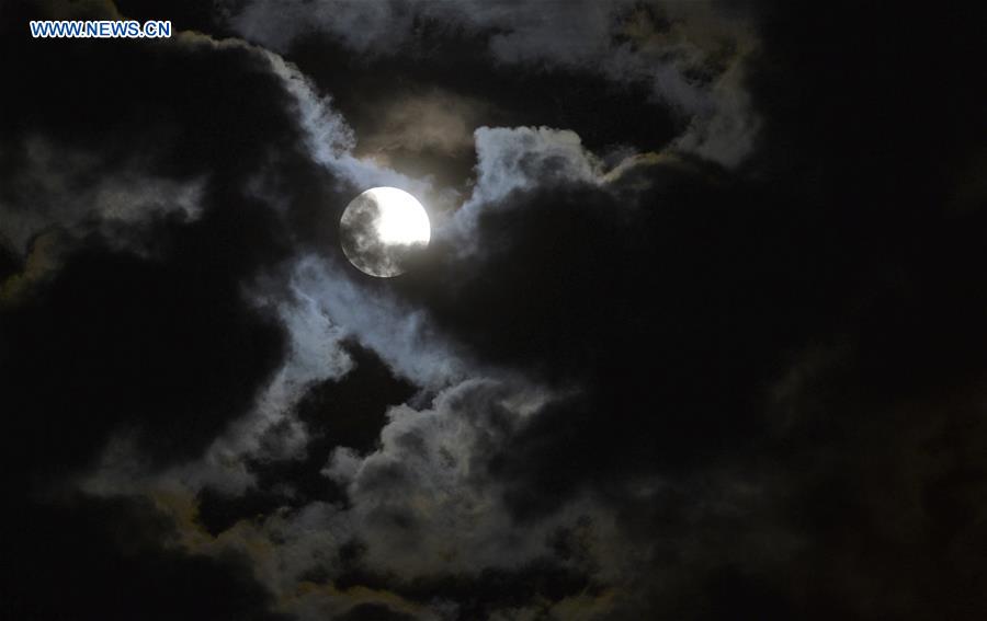 XINHUA PHOTOS OF THE DAY