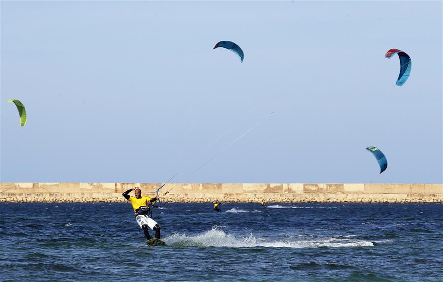 (SP)LIBYA-TRIPOLI-SURFING