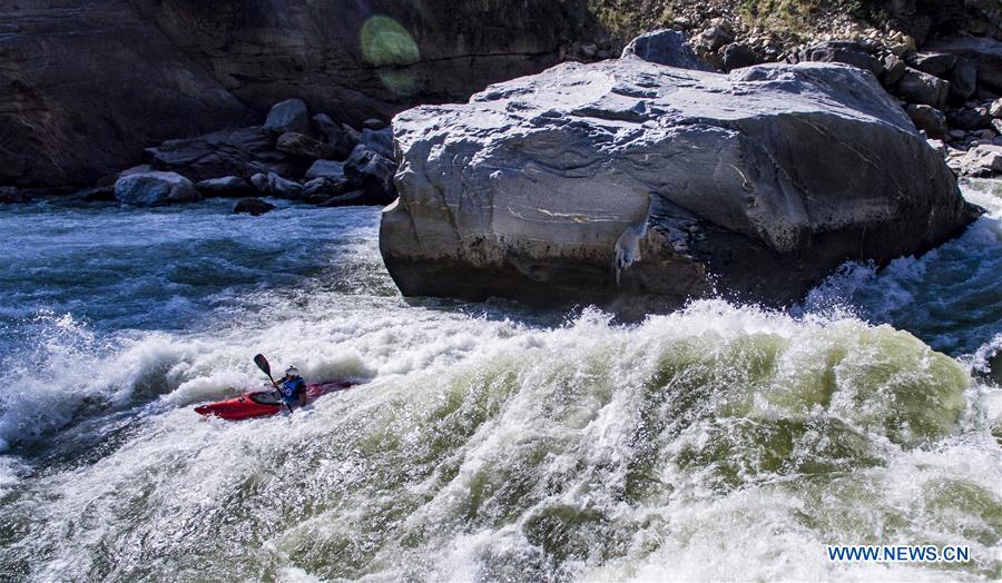 (SP)CHINA-YUNNAN-LUSHUI-CANOEING-WILD WATER WORLD CUP (CN)