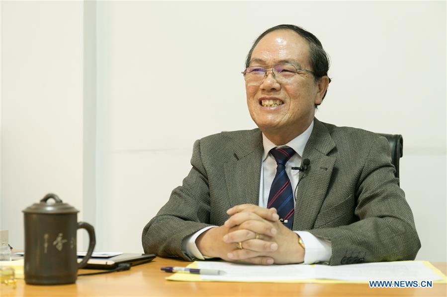 LAOS-VIENTIANE-KHENTHONG-INTERVIEW