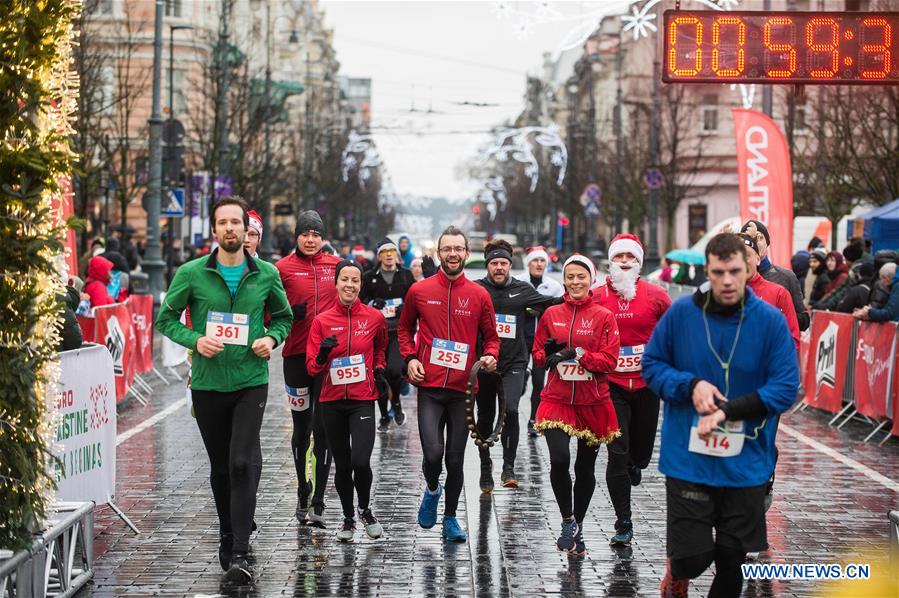 LITHUANIA-VILNIUS-CHRISTMAS RUN