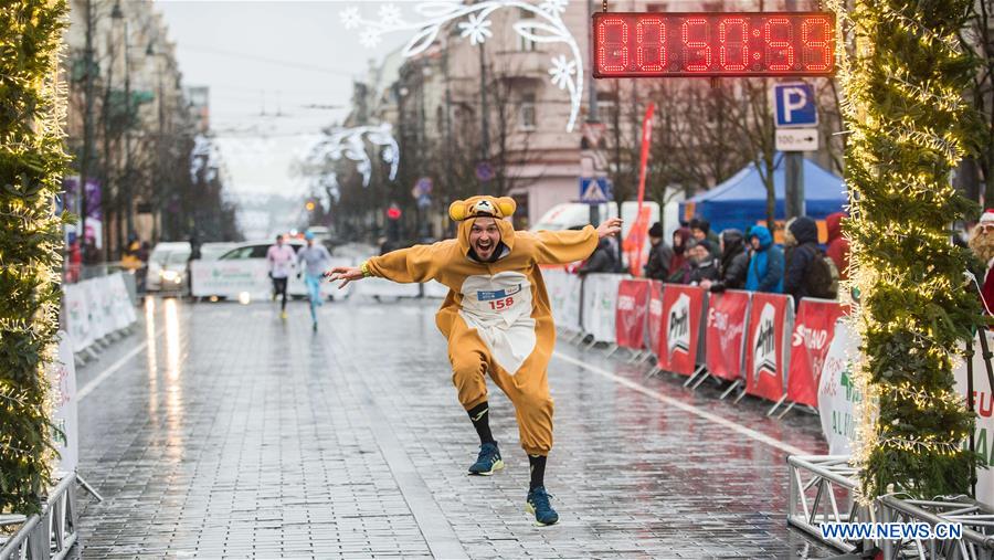 LITHUANIA-VILNIUS-CHRISTMAS RUN
