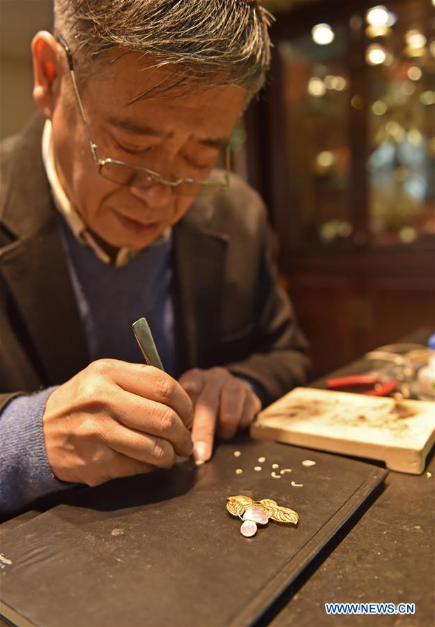 (MASTEROFCRAFTS)CHINA-BEIJING-FILIGREE INLAY-METAL ART (CN)