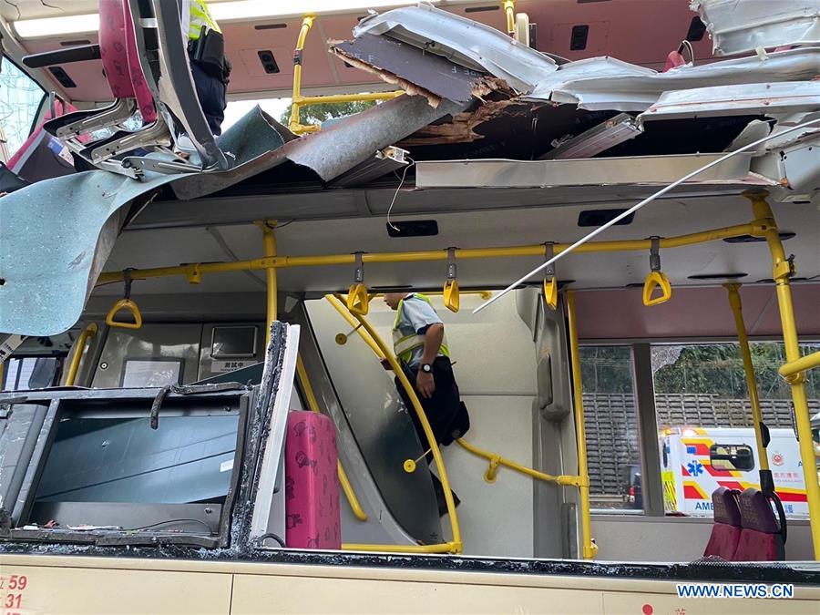 CHINA-HONG KONG-BUS CRASH-DEATH TOLL (CN)