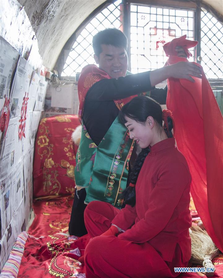 CHINA-SHAANXI-YAN'AN-TRADITIONAL WEDDING PERFORMANCE (CN)