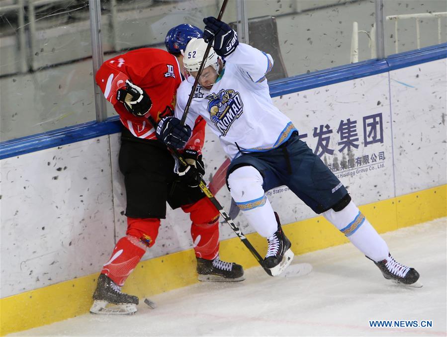 (SP)CHINA-JILIN-ICE HOCKEY-SILK ROAD SUPREME HOCKEY LEAGUE-TSEN TOU VS NOMAD(CN)