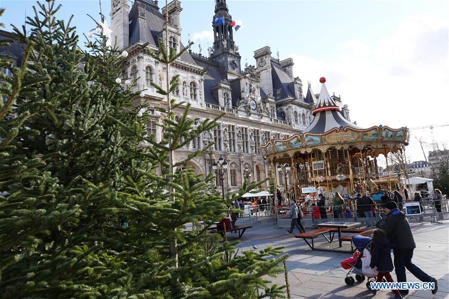 FRANCE-PARIS-CITY HALL-CHRISTMAS DECORATIONS