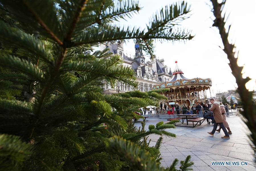 FRANCE-PARIS-CITY HALL-CHRISTMAS DECORATIONS
