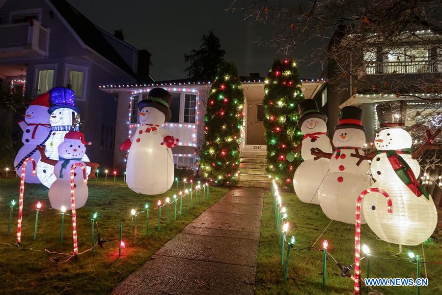 CANADA-VANCOUVER-CHRISTMAS-HOUSE DECORATION 