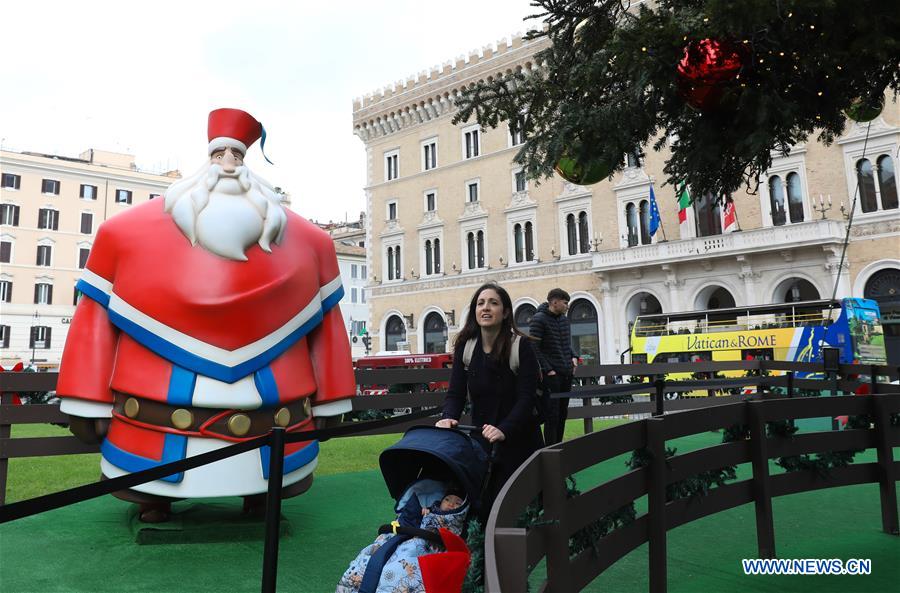 ITALY-ROME-CHRISTMAS TREE 