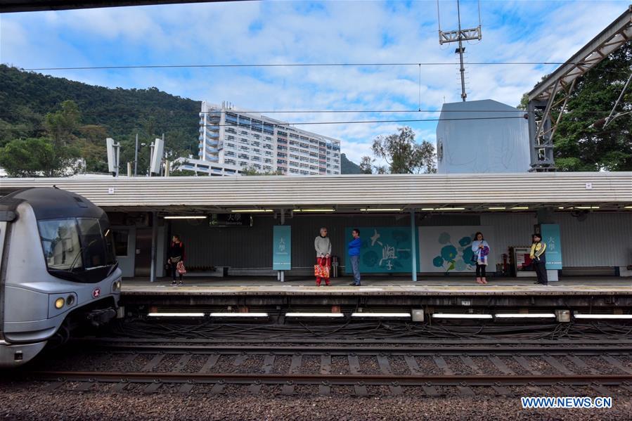 CHINA-HONG KONG-VIOLENCE-METRO STATION-REOPEN(CN)
