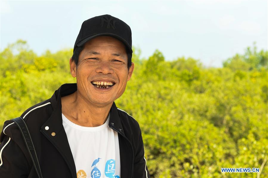 CHINA-HAINAN-MANGROVE RESERVE-GRASSROOT PERSONNEL(CN)