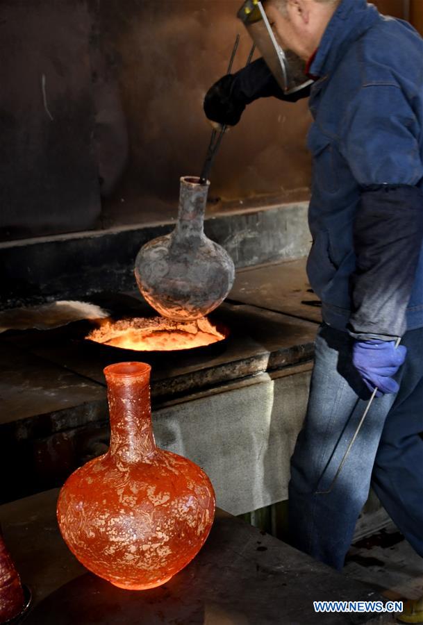 (MASTEROFCRAFTS)CHINA-BEIJING-CLOISONNE (CN)