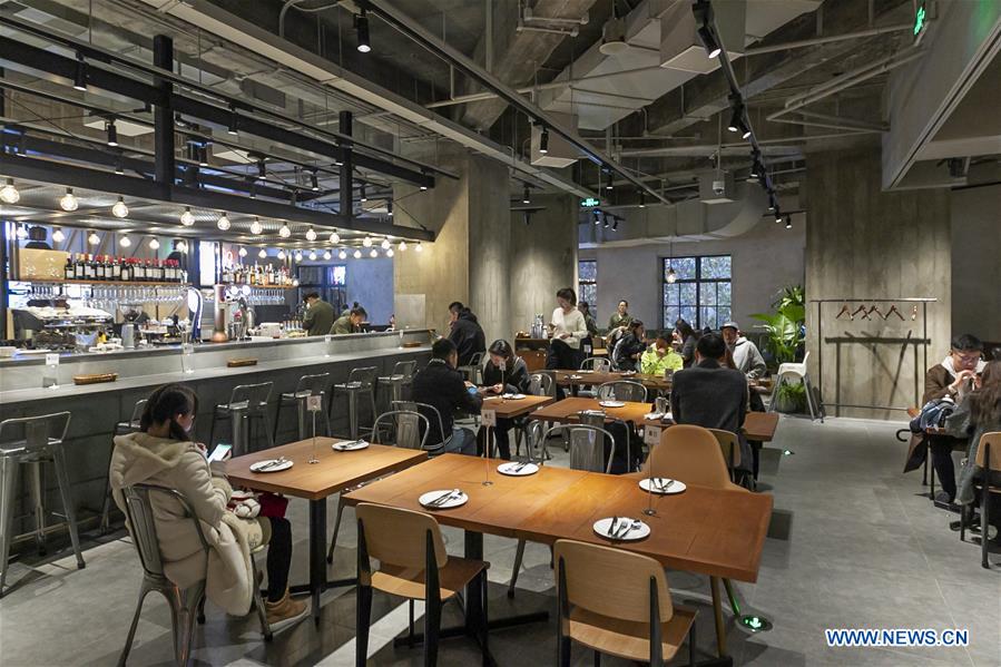 CHINA-SHANGHAI-NIKO AND...-STORE OPENING (CN)