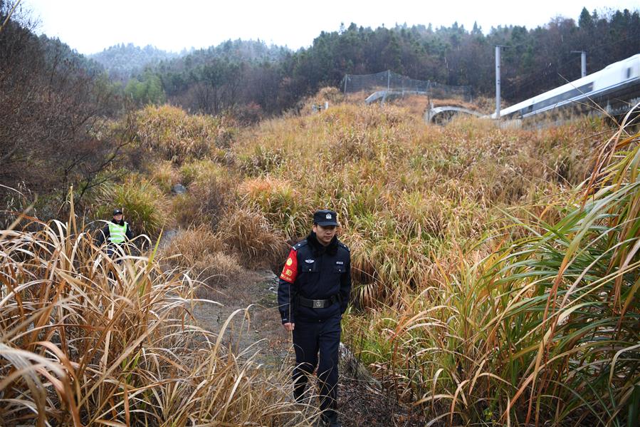 CHINA-ANHUI-JINZHAI-RAILWAY POLICEMAN (CN)