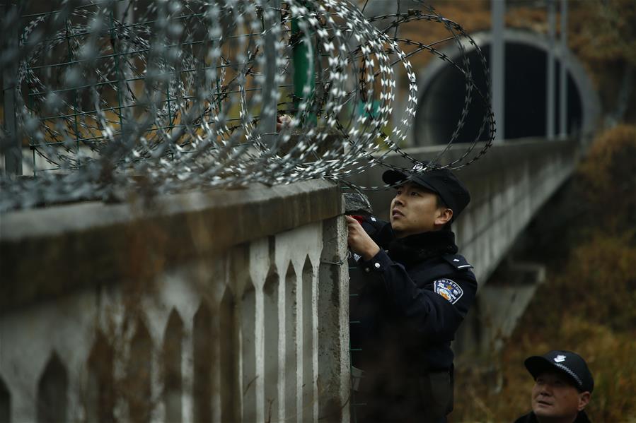 CHINA-ANHUI-JINZHAI-RAILWAY POLICEMAN (CN)