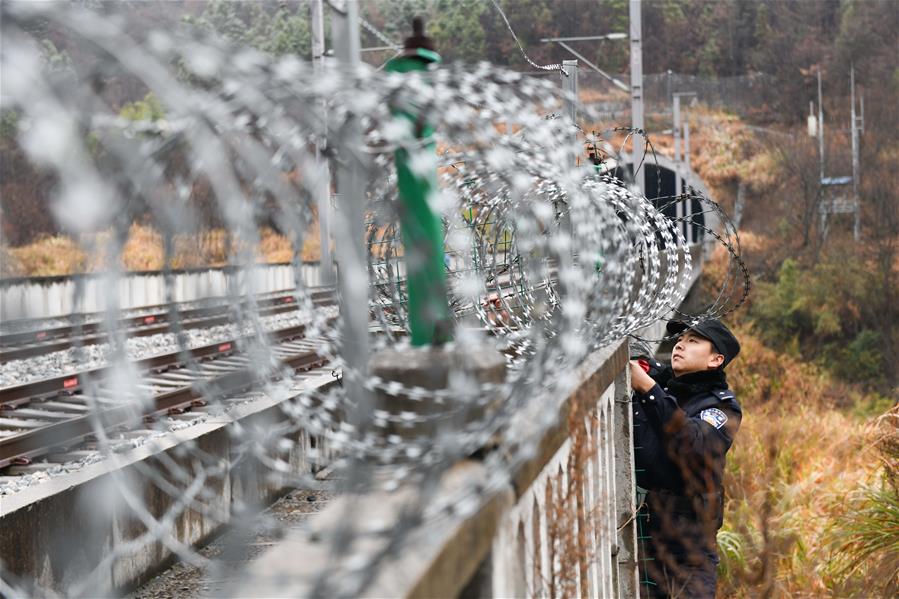 CHINA-ANHUI-JINZHAI-RAILWAY POLICEMAN (CN)
