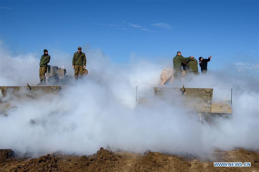 MIDEAST-GOLAN HEIGHTS-ISRAELI TROOPS