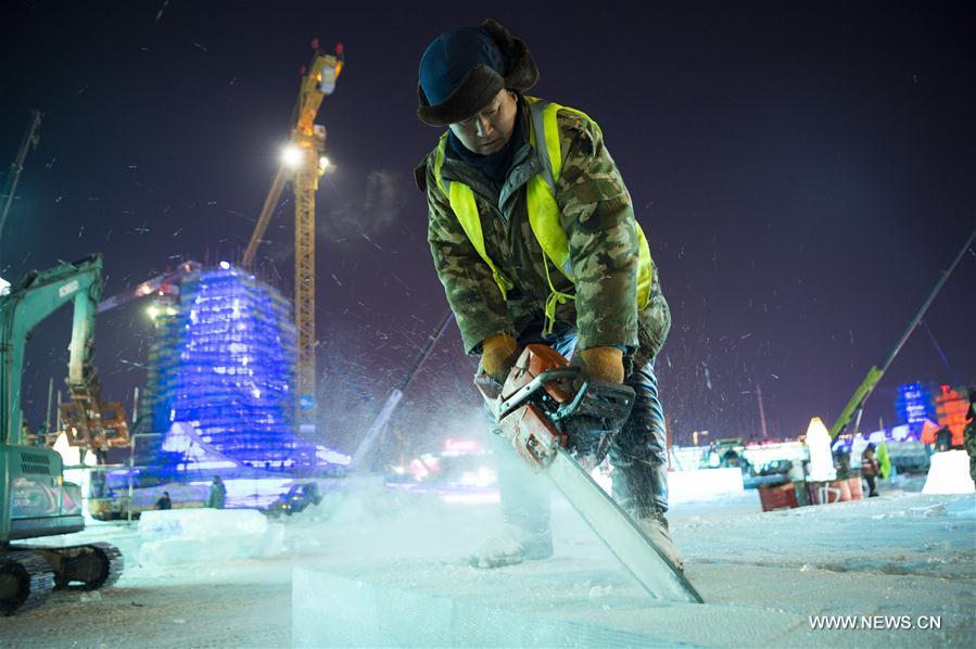 CHINA-HARBIN-ICE-SNOW WORLD-CONSTRUCTION (CN)