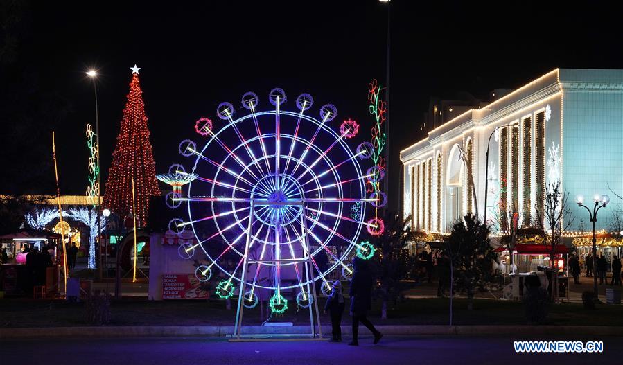 UZBEKISTAN-TASHKENT-CHRISTMAS DECORATION