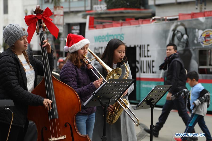 U.S.-SAN FRANCISCO-CHRISTMAS EVE