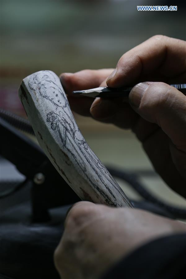 (MASTEROFCRAFTS)CHINA-BEIJING-TOOTH CARVING-INHERITOR(CN)