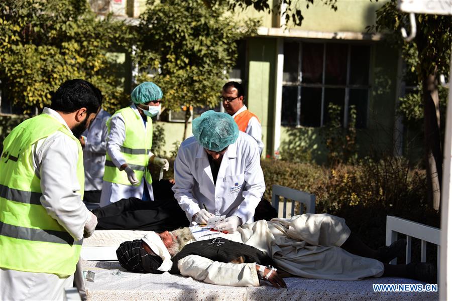 AFGHANISTAN-KANDAHAR-FIRST-AID-EXERCISE