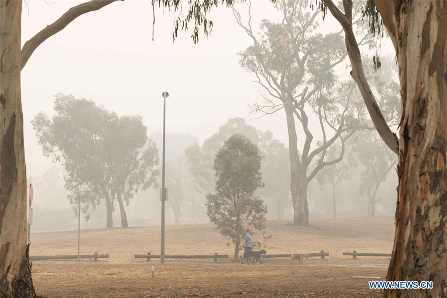 AUSTRALIA-CANBERRA-BUSHFIRE-SMOKE
