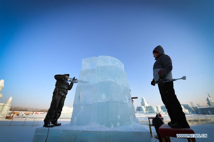 CHINA-HARBIN-ICE SCULPTURE COMPETITION (CN)