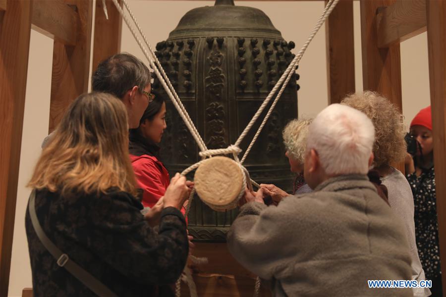 U.S.-SAN FRANCISCO-NEW YEAR-BELL-RINGING CEREMONY