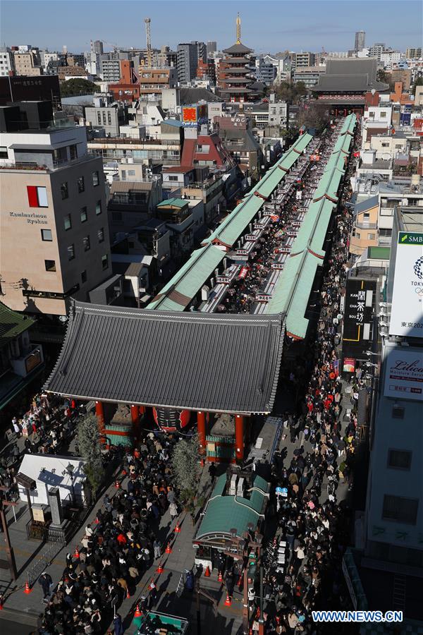 JAPAN-TOKYO-NEW YEAR-TEMPLE-VISIT