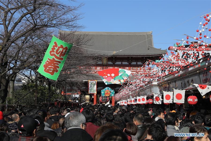 JAPAN-TOKYO-NEW YEAR-TEMPLE-VISIT