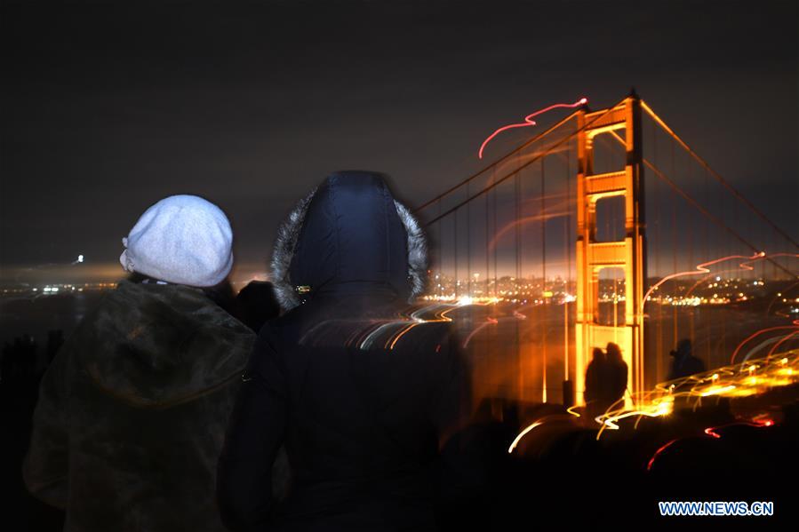 U.S.-SAN FRANCISCO-NEW YEAR-FIREWORKS SHOW