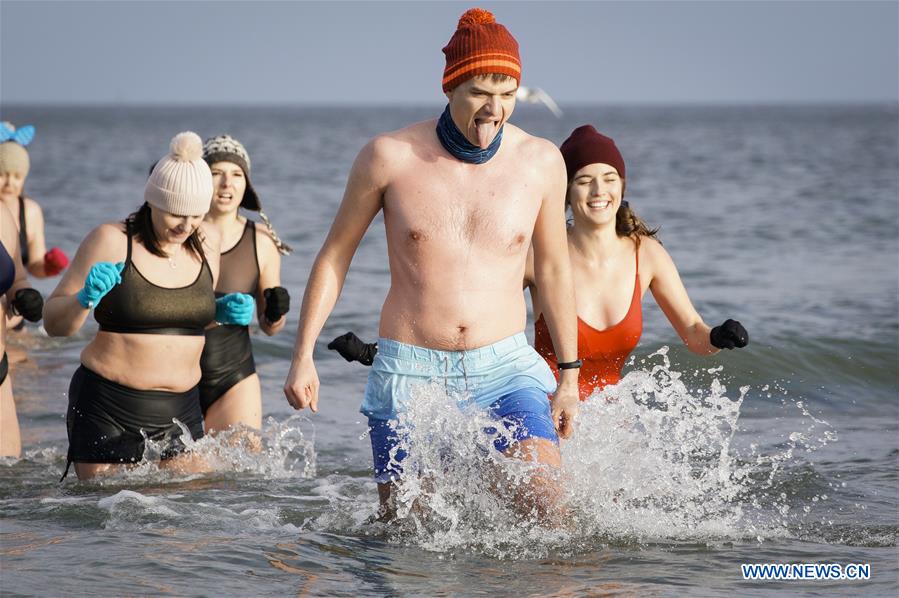 POLAND-GDANSK-NEW YEAR BATHING