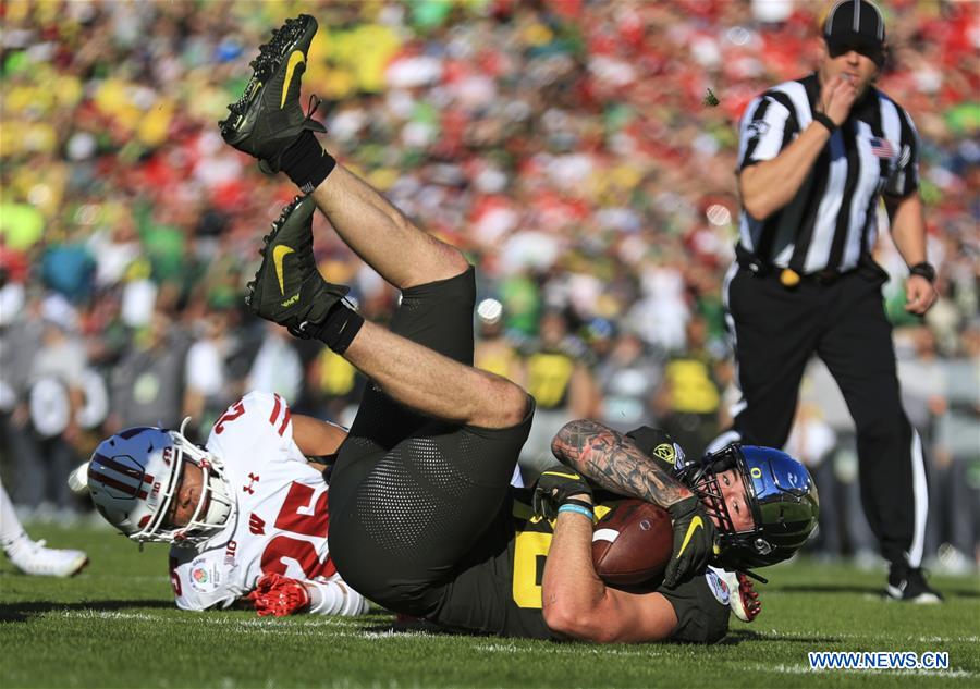 (SP)US-LOS ANGELES-FOOTBALL-ROSE BOWL