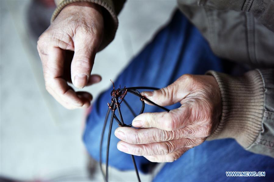CHINA-GUANGXI-LONGSHENG-DRAGON DANCE (CN)