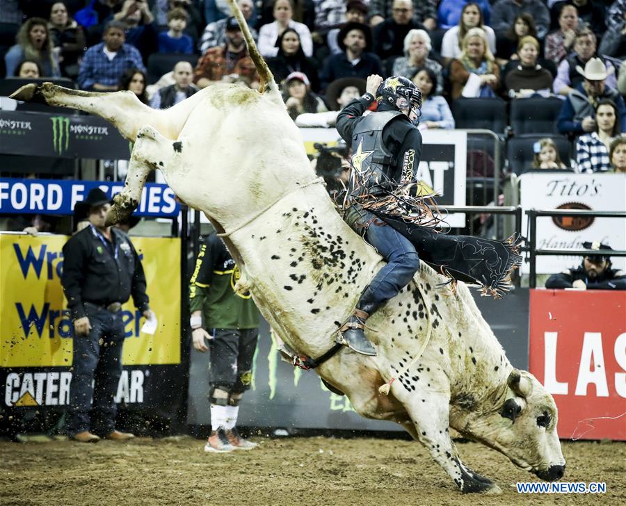 (SP)U.S.-NEW YORK-BULL RIDING