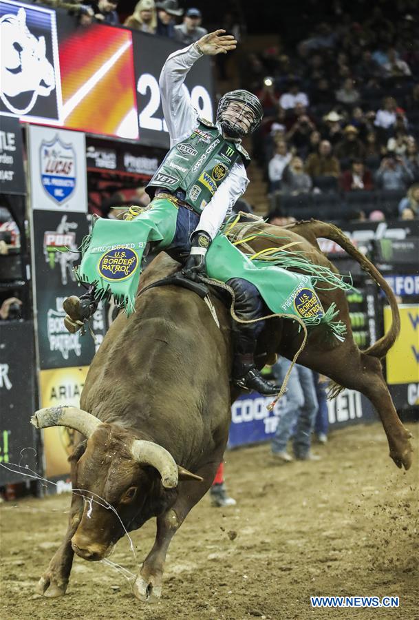 (SP)U.S.-NEW YORK-BULL RIDING
