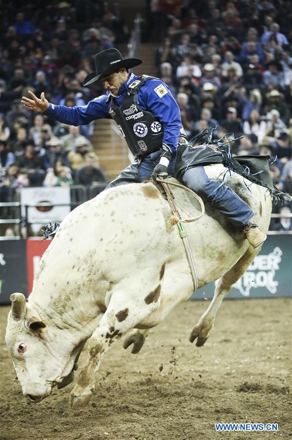 (SP)U.S.-NEW YORK-BULL RIDING