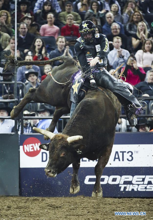 (SP)U.S.-NEW YORK-BULL RIDING