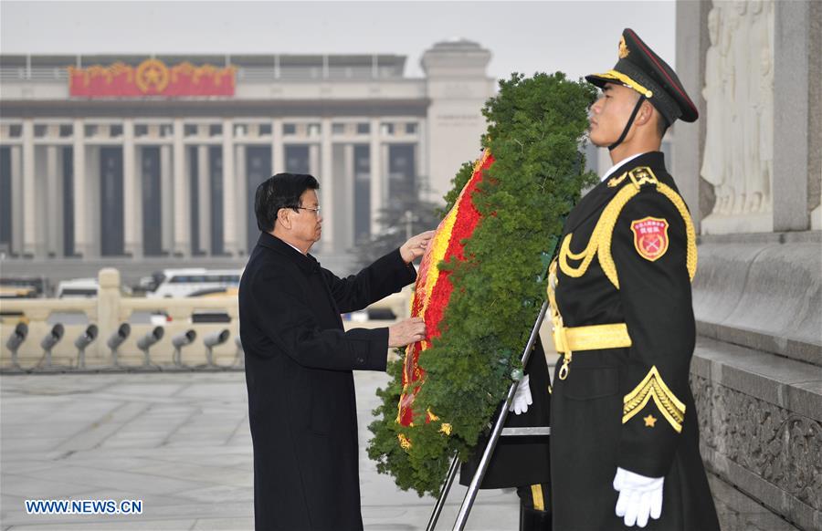 CHINA-BEIJING-LAOS-PM-MONUMENT-TRIBUTE (CN)