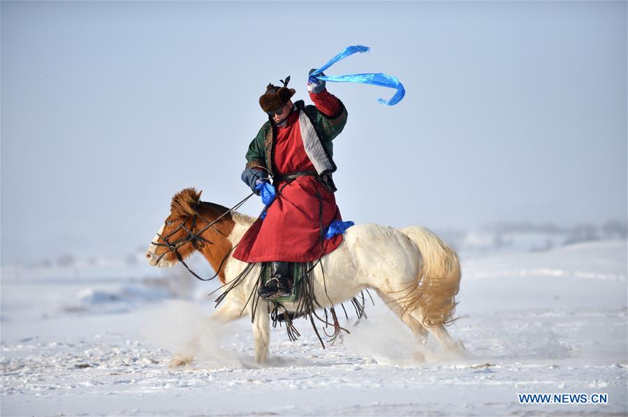 CHINA-INNER MONGOLIA-BASHANG PASTURE-PHOTOGRAPHY FESTIVAL (CN)